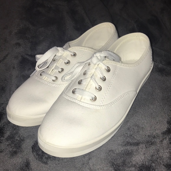 Shoes - White Canvas Shoes